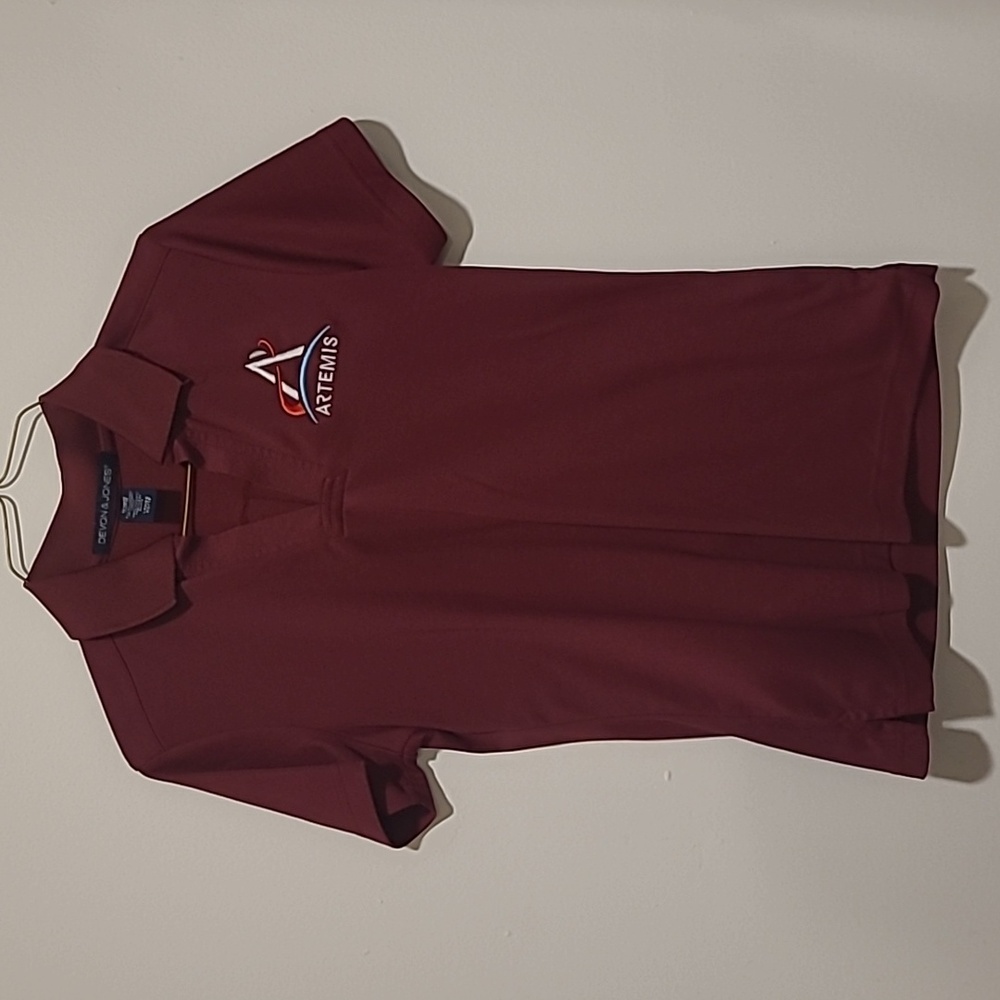 Official NASA Artemis fitted shirt